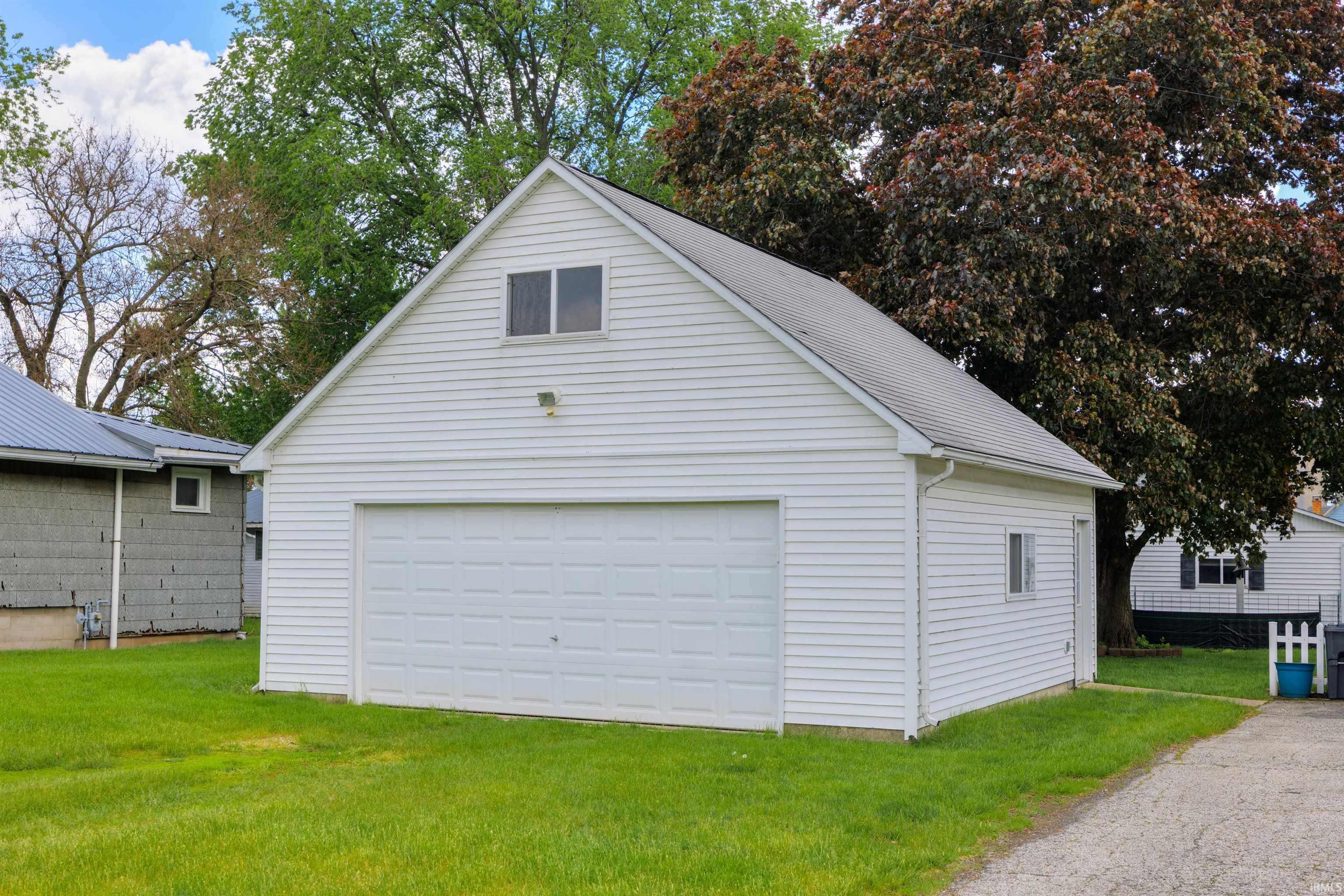 1021 North Weston Street Rensselaer, IN 47978 - Photo 3 of 16