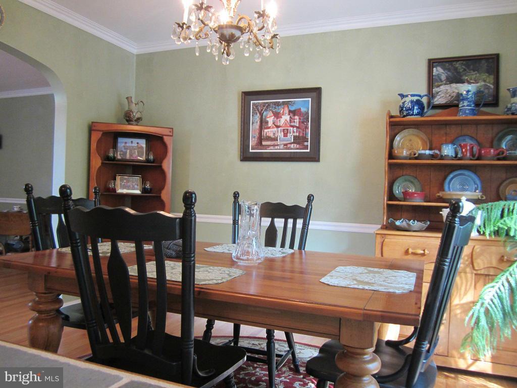 3330 Nicholson Road Westminster, MD 21157 - Photo 15 of 30 Dining Room