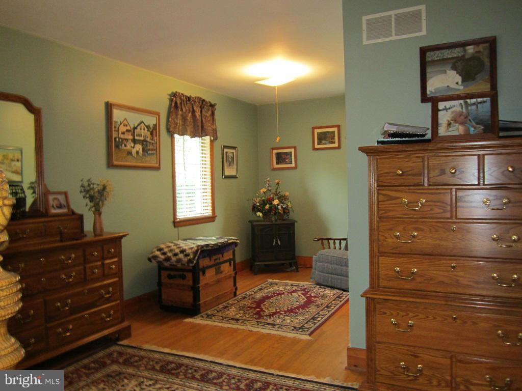 3330 Nicholson Road Westminster, MD 21157 - Photo 19 of 30 Bedroom (Master)