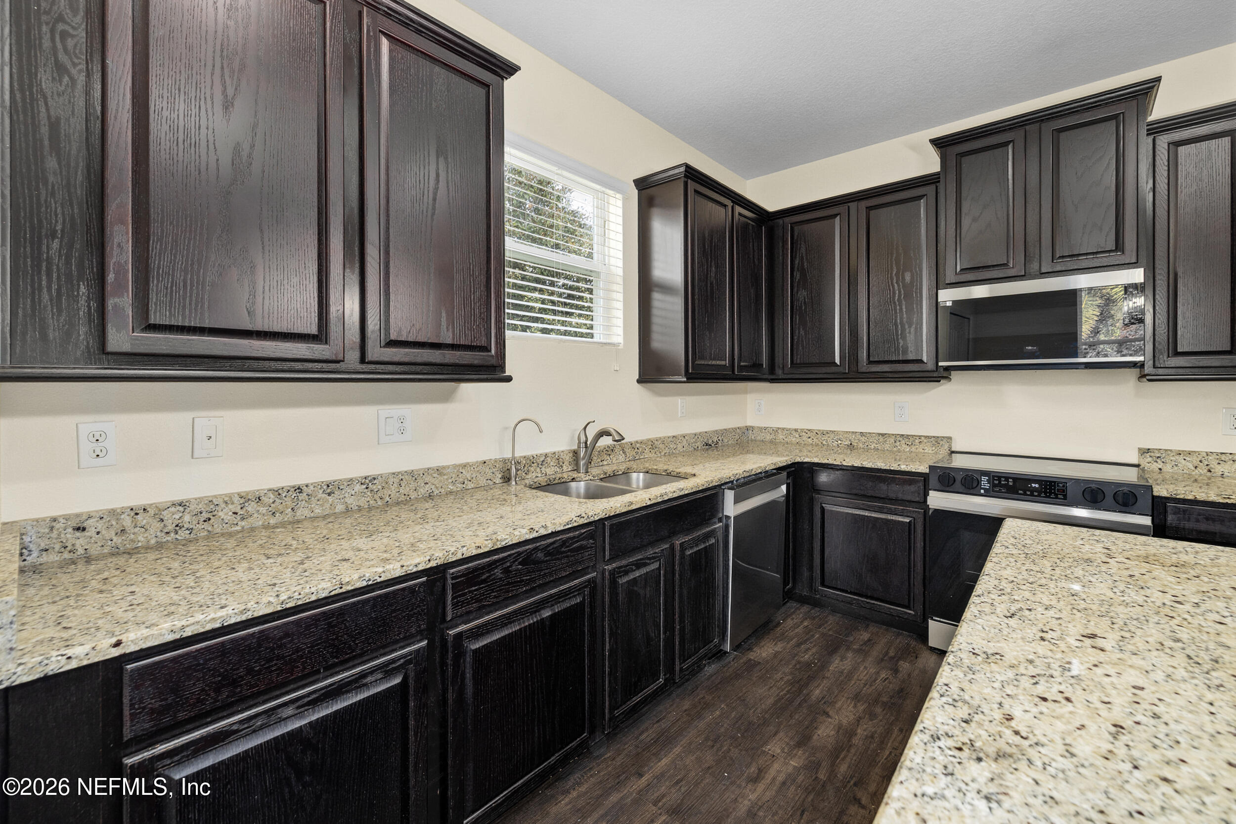 28 Riachuelo Lane St. Augustine, FL 32095 - Photo 17 of 47 33_32 - interior