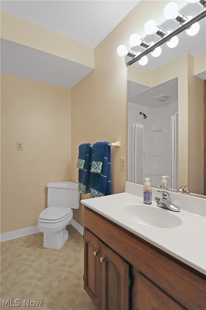3003 Bancroft Road Akron, OH 44333 - Photo 17 of 29 Gallery Image 17