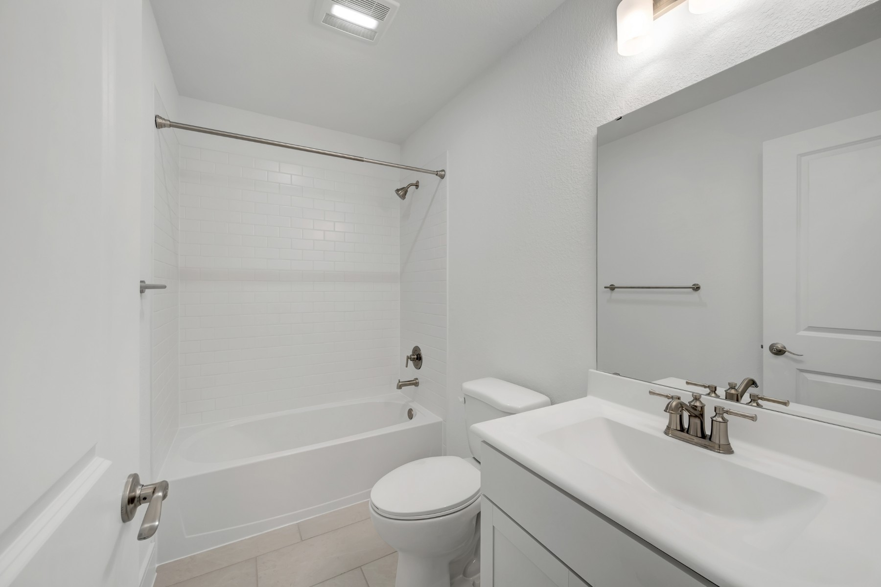 5806 Chamberlain Crossing Rosenberg, TX 77471 - Photo 20 of 32 Hall bath 2 (*Photo not of actual home and used for illustration purposes only.)