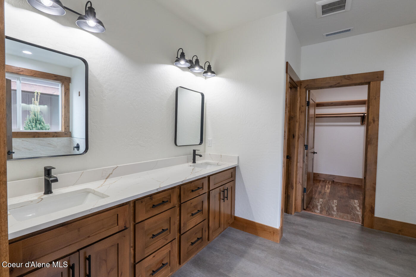 137 Backtrack Road Sandpoint, ID 83864 - Photo 16 of 31 master bathroom