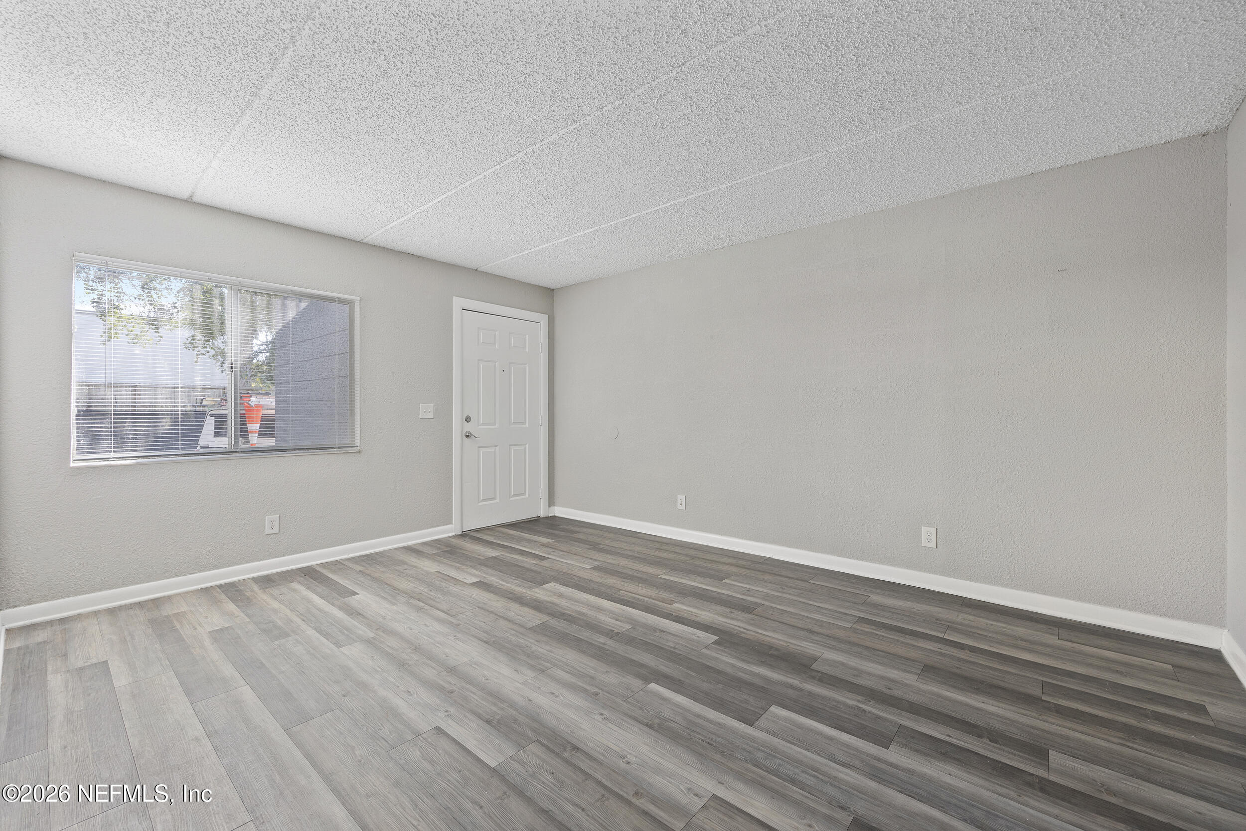 2943 Spring Park Road Jacksonville, FL 32207 - Photo 25 of 33 25