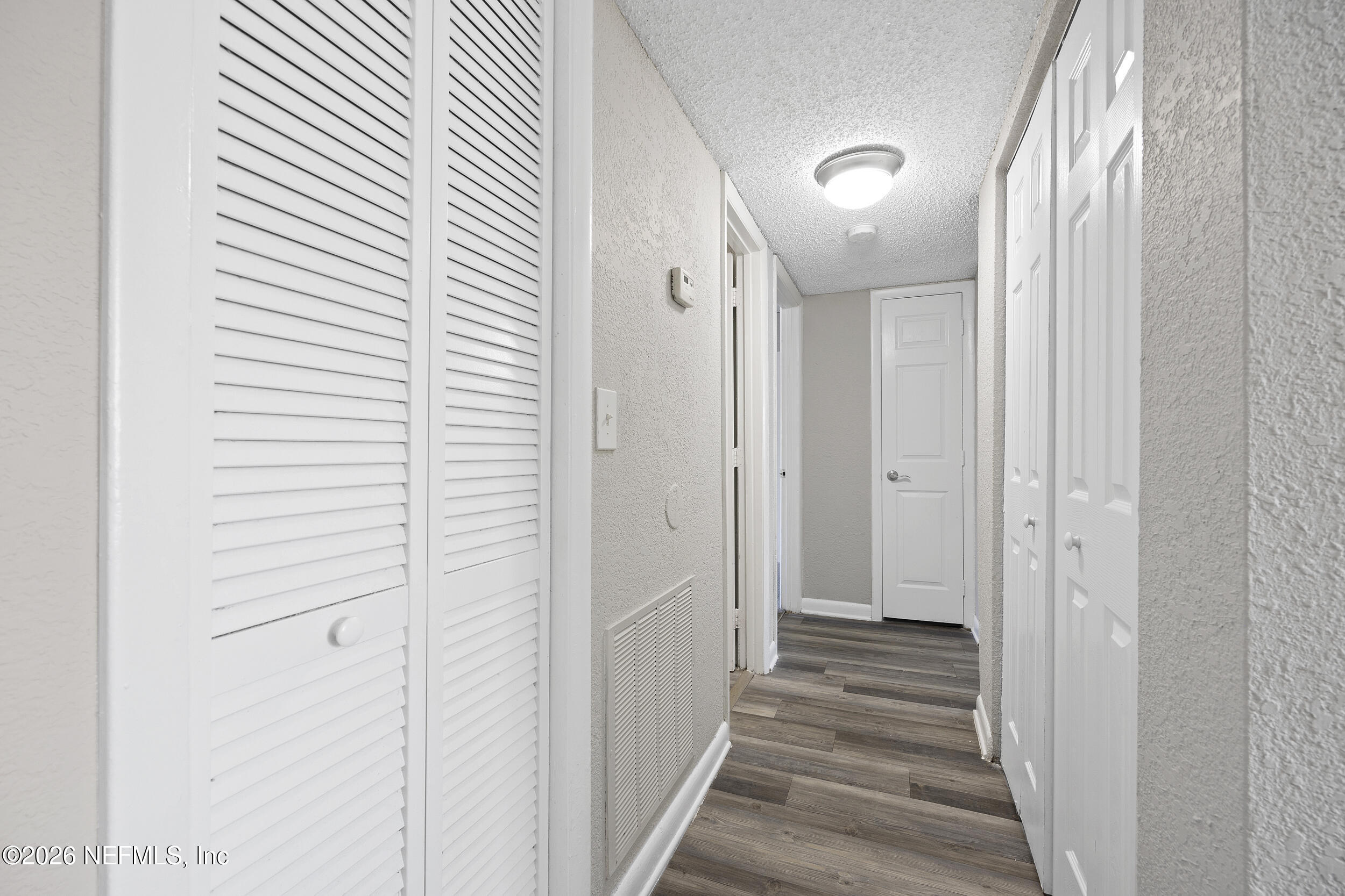 2943 Spring Park Road Jacksonville, FL 32207 - Photo 28 of 33 31