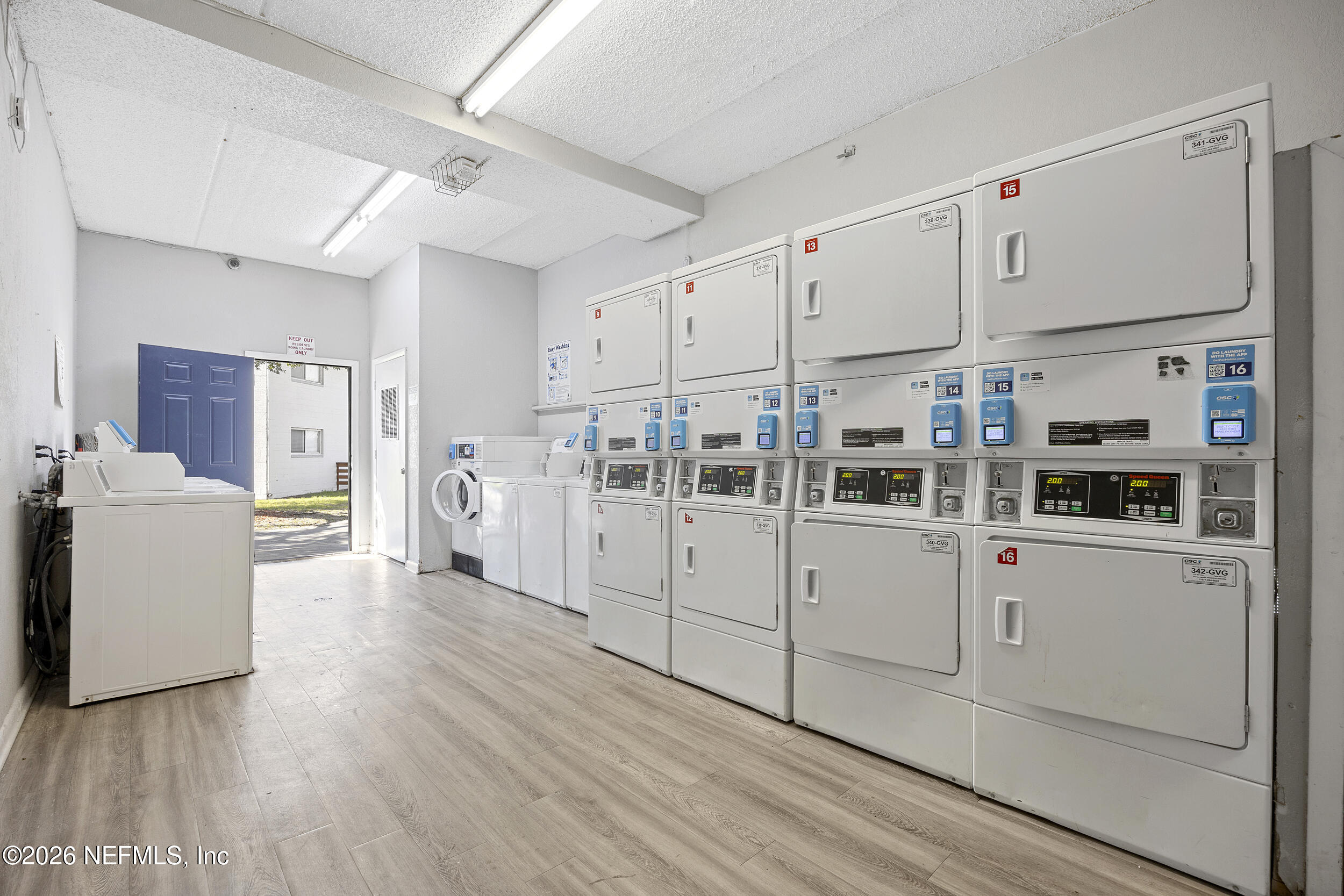 2943 Spring Park Road Jacksonville, FL 32207 - Photo 9 of 33 9