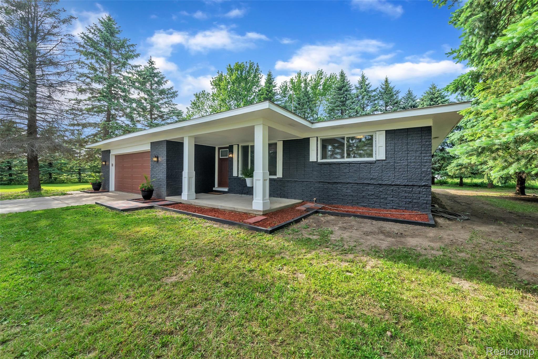 10990 West Sargent Road Fowlerville, MI 48836 - Photo 42 of 42 42_10990SargentRdFowlerville48836WindowstillRealEstatePhotography42_mls.jpg