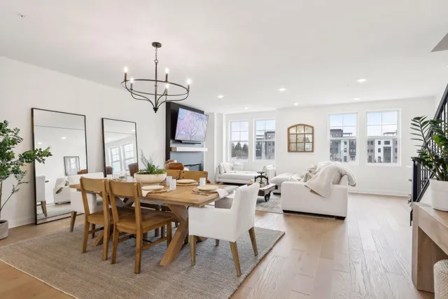 $7,500 | 870 Mount Curve Boulevard, Unit L, St. Paul, MN 55116