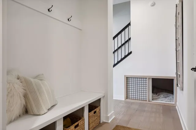 $7,500 | 870 Mount Curve Boulevard, Unit L, St. Paul, MN 55116