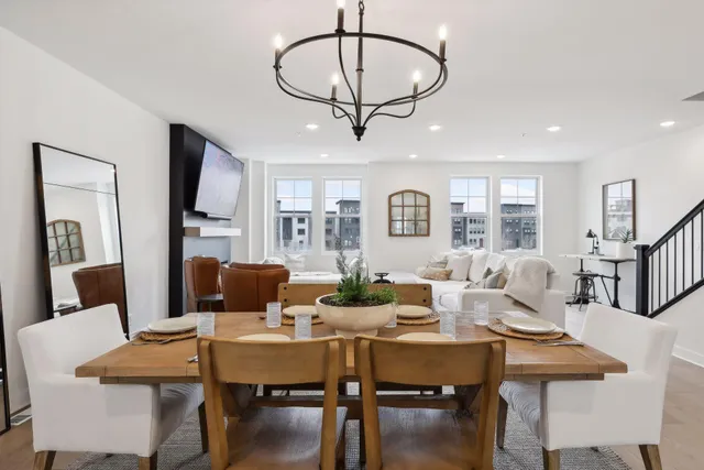 $7,500 | 870 Mount Curve Boulevard, Unit L, St. Paul, MN 55116