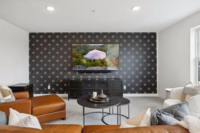 $7,500 | 870 Mount Curve Boulevard, Unit L, St. Paul, MN 55116