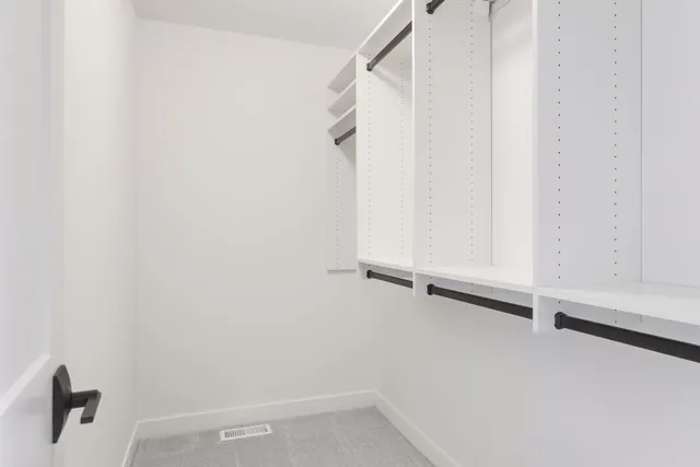 $7,500 | 870 Mount Curve Boulevard, Unit L, St. Paul, MN 55116