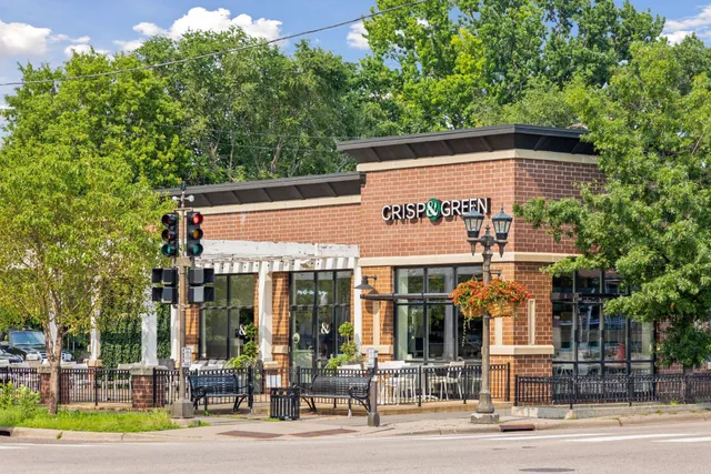 $7,500 | 870 Mount Curve Boulevard, Unit L, St. Paul, MN 55116