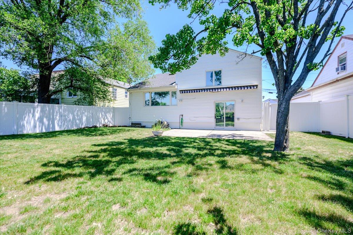 567 Oxford Road Cedarhurst, NY 11516 - Photo 19 of 23