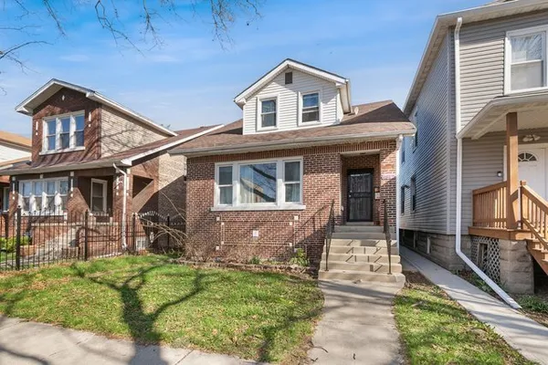 $275,000 | 4842 West Belden Avenue, Chicago, IL 60639