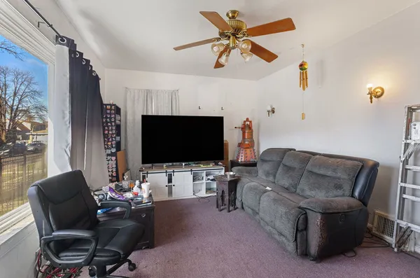 $275,000 | 4842 West Belden Avenue, Chicago, IL 60639