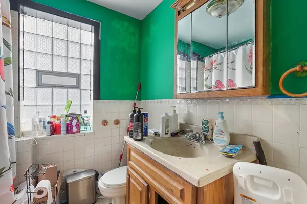$275,000 | 4842 West Belden Avenue, Chicago, IL 60639