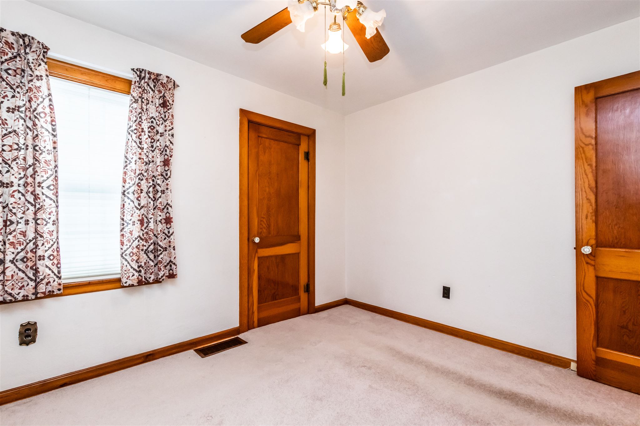904 State Street Washington, IL 61571 - Photo 14 of 27 Gallery Image 14