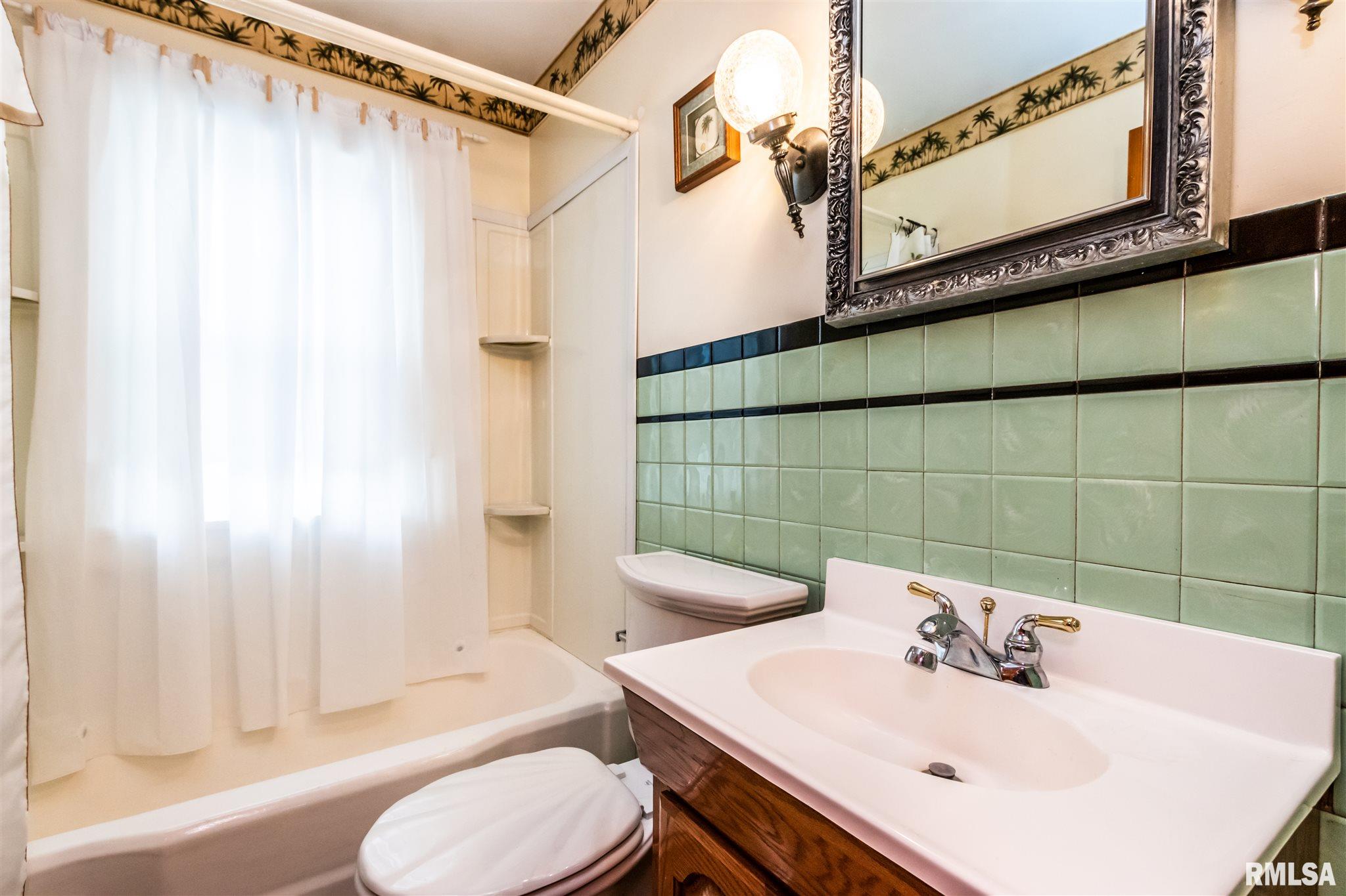904 State Street Washington, IL 61571 - Photo 15 of 27 Gallery Image 15