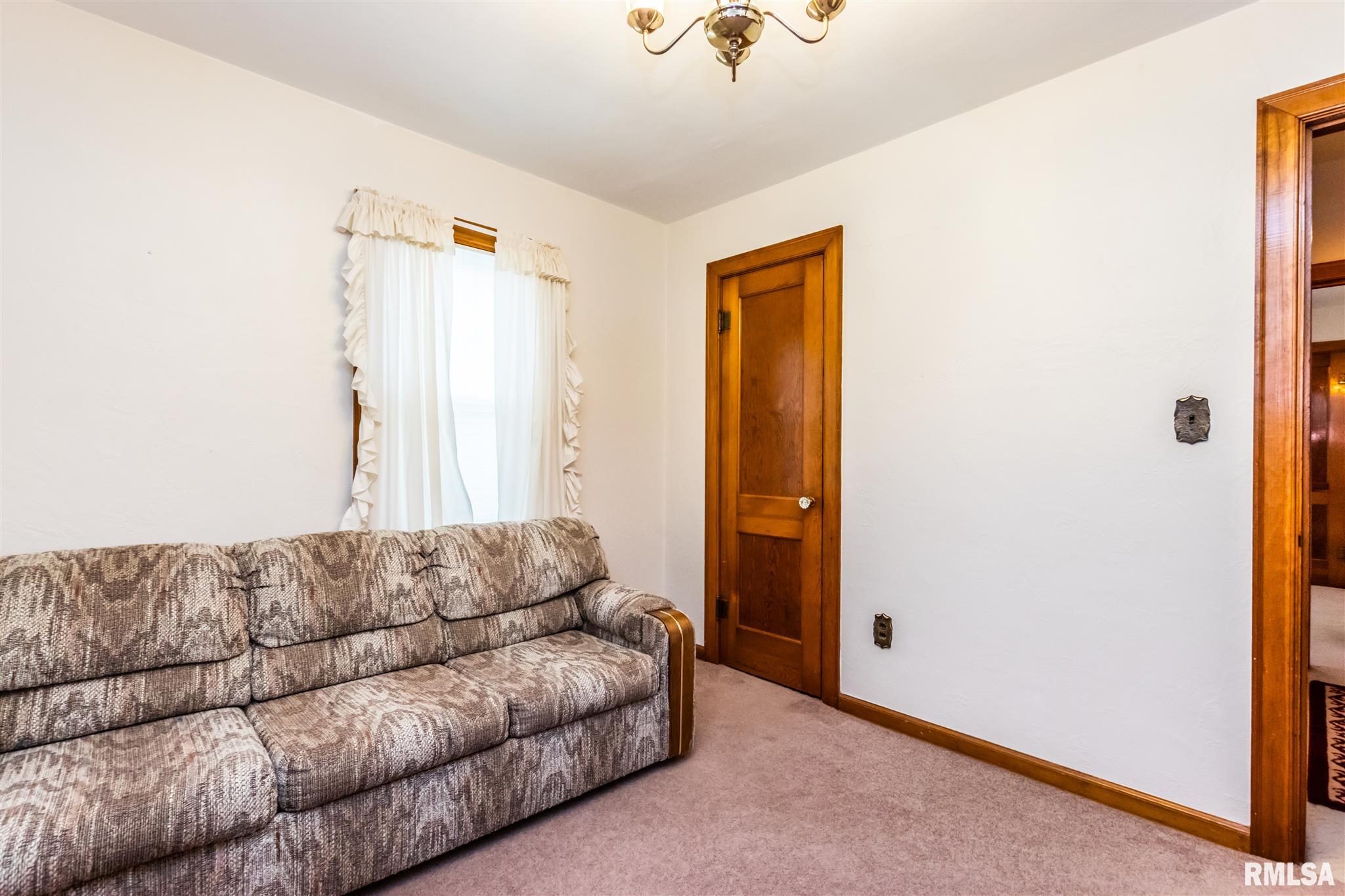 904 State Street Washington, IL 61571 - Photo 18 of 27 Gallery Image 18