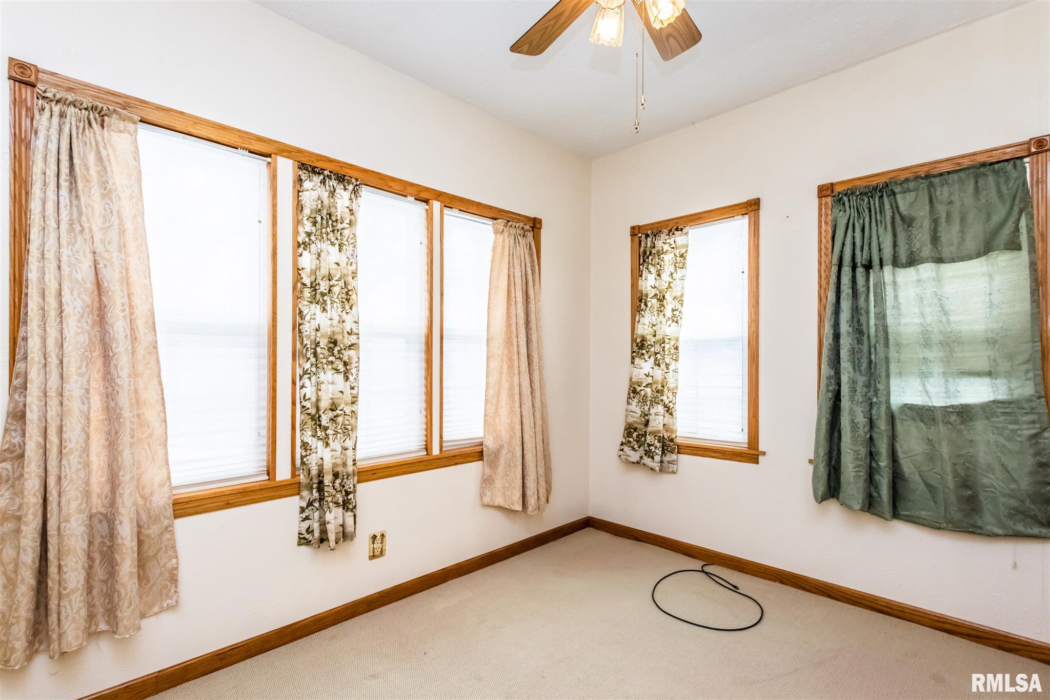 904 State Street Washington, IL 61571 - Photo 19 of 27 Gallery Image 19
