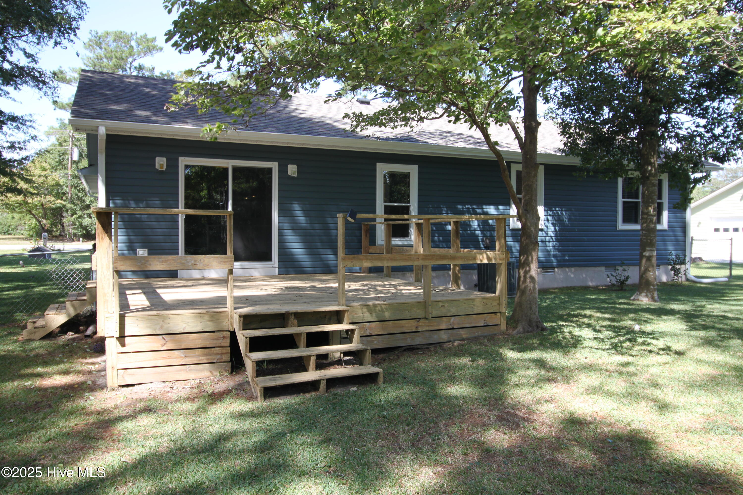 3707 Country Club Road Morehead City, NC 28557 - Photo 20 of 26 IMG_4160