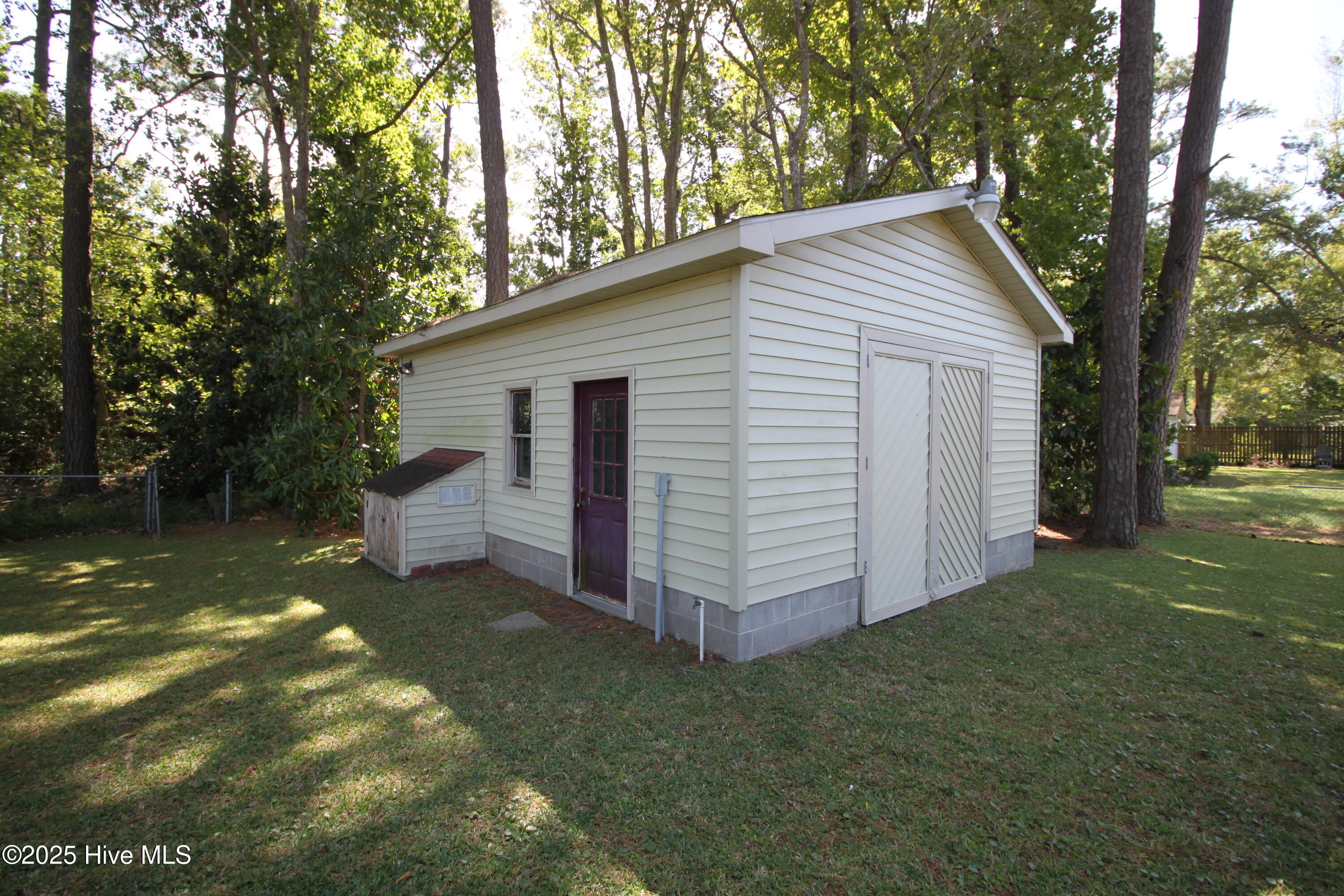 3707 Country Club Road Morehead City, NC 28557 - Photo 25 of 26 IMG_4159