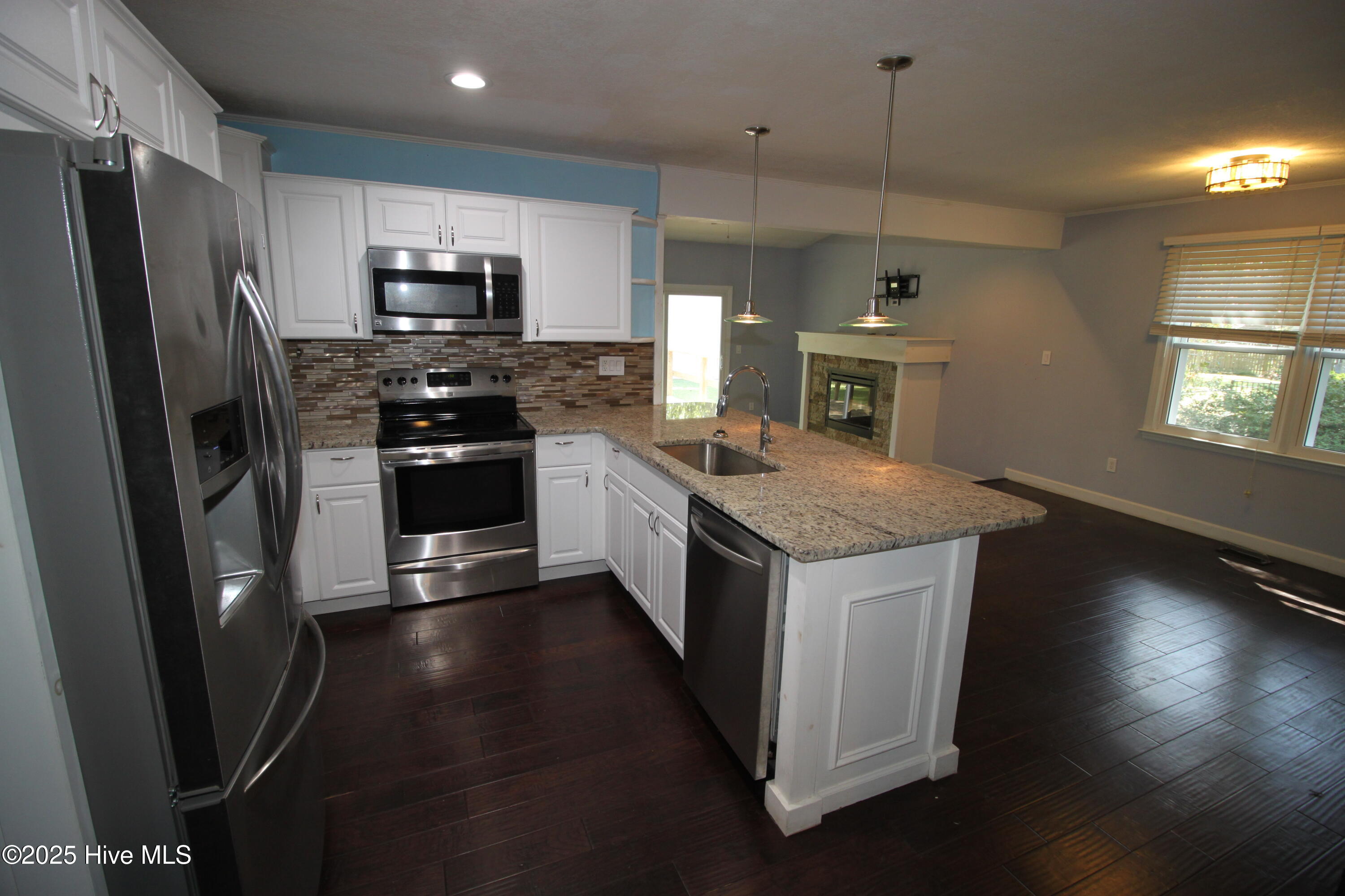3707 Country Club Road Morehead City, NC 28557 - Photo 8 of 26 IMG_4132