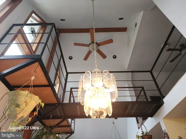 a view of yard and lake view