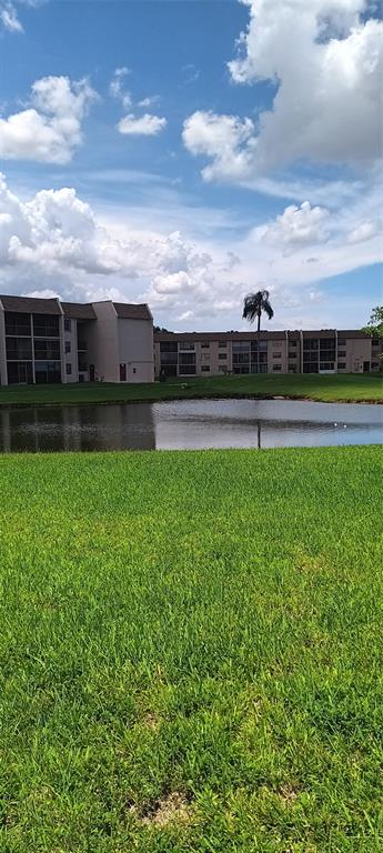 10145 Sunrise Lakes Boulevard, Unit 405 Sunrise, FL 33322 - Photo 2 of 48