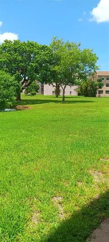 $295,000 | 10145 Sunrise Lakes Boulevard, Unit 405, Sunrise, FL 33322