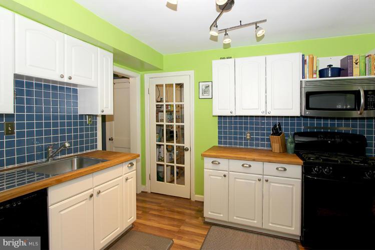 1611 Ballard Street Silver Spring, MD 20910 - Photo 12 of 29 Kitchen
