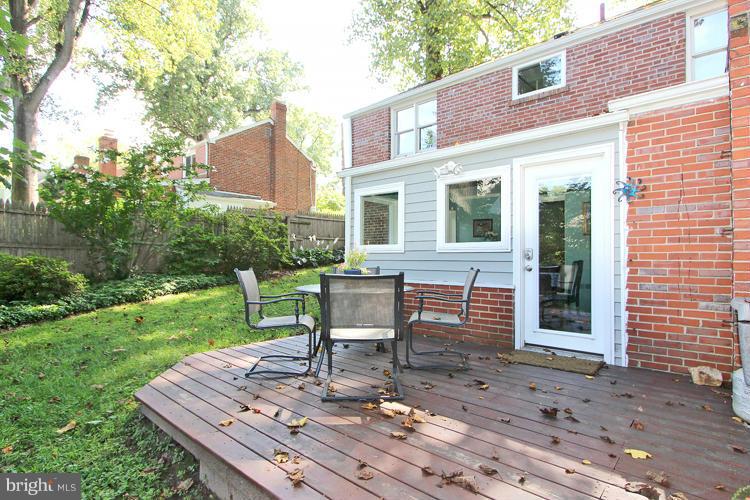 1611 Ballard Street Silver Spring, MD 20910 - Photo 24 of 29 deck