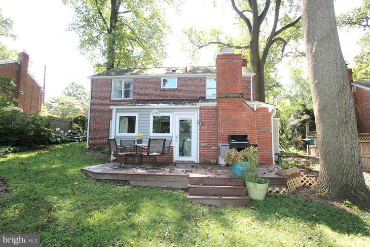 1611 Ballard Street Silver Spring, MD 20910 - Photo 28 of 29 backyard