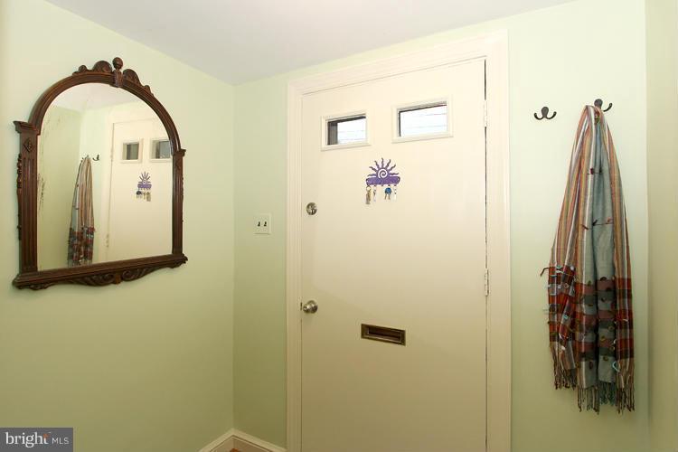 1611 Ballard Street Silver Spring, MD 20910 - Photo 4 of 29 foyer