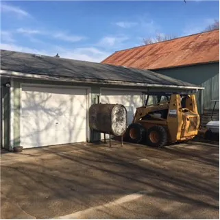a view of entryway front of house