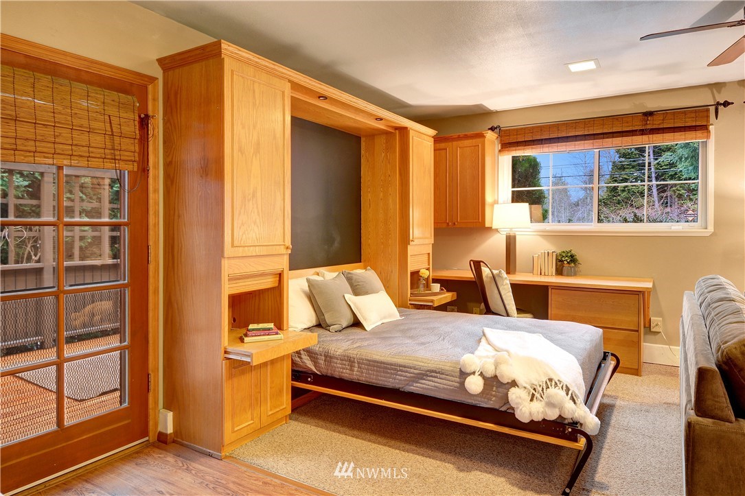 2422 Jones Avenue Northeast Renton, WA 98056 - Photo 15 of 25 Gallery Image 15