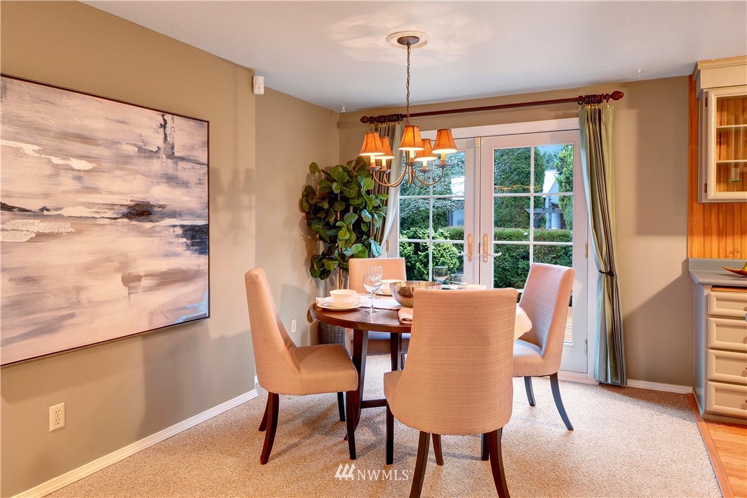 2422 Jones Avenue Northeast Renton, WA 98056 - Photo 7 of 25 Gallery Image 7