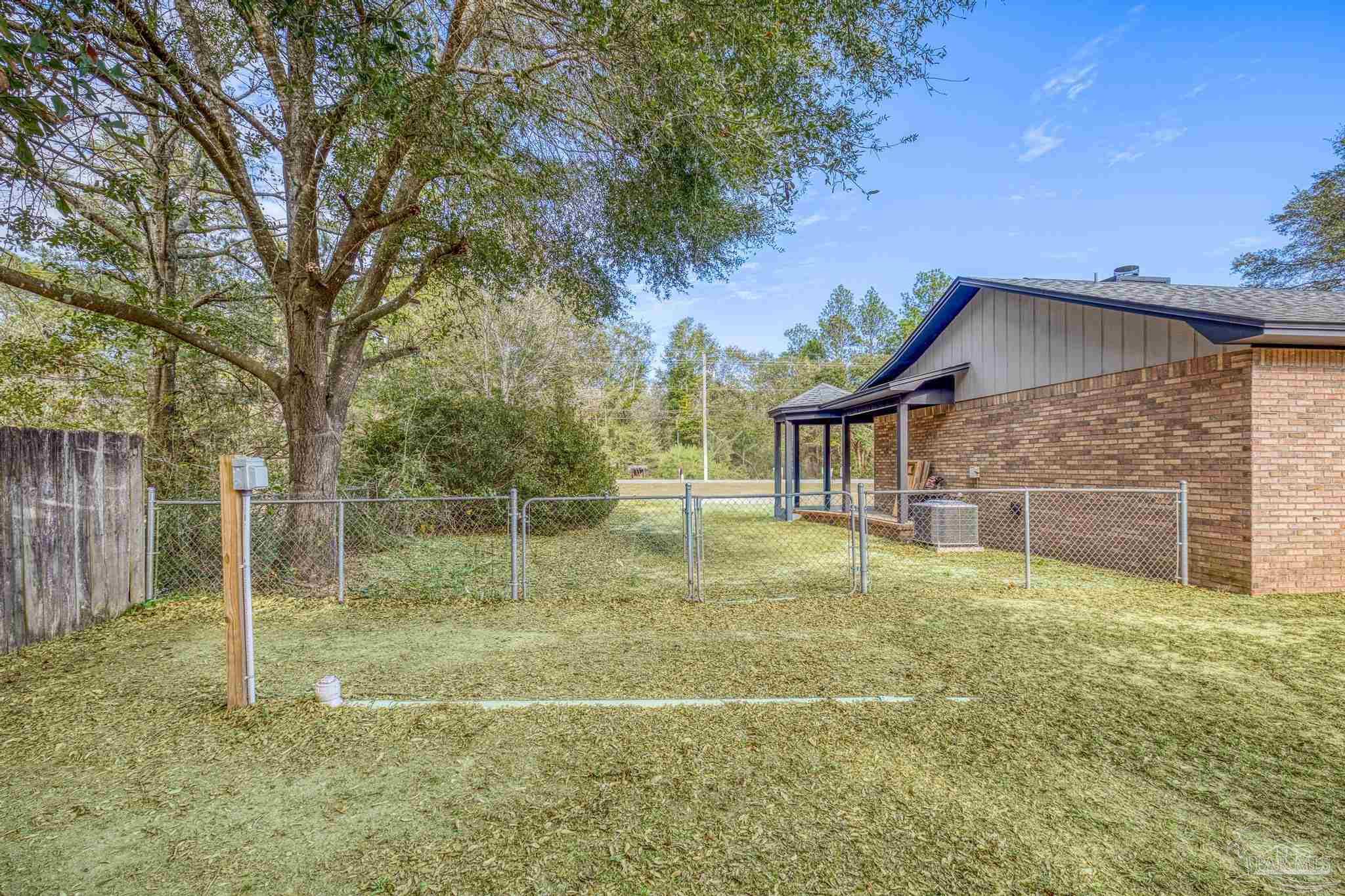 5279 Willard Norris Road Milton, FL 32570 - Photo 15 of 65