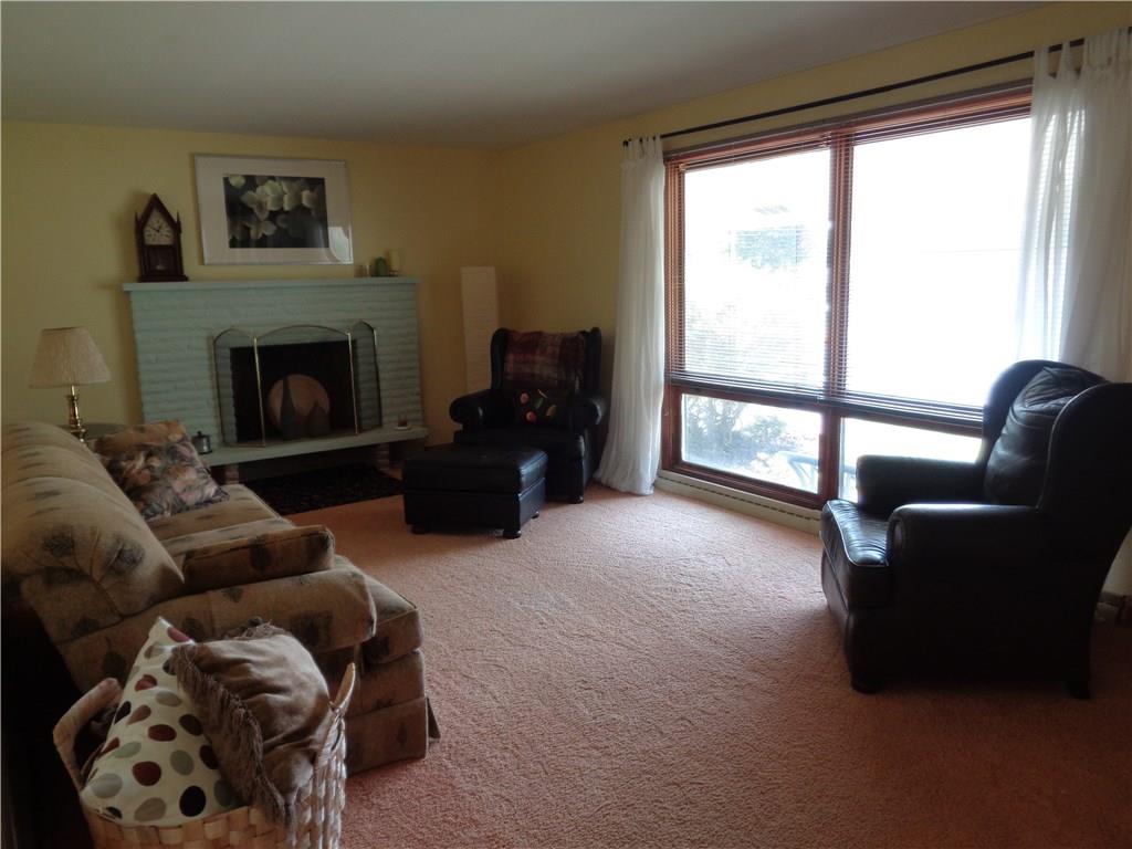 805 South Keel Ridge Road Hermitage, PA 16148 - Photo 2 of 20