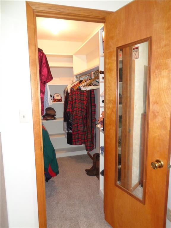 805 South Keel Ridge Road Hermitage, PA 16148 - Photo 12 of 20