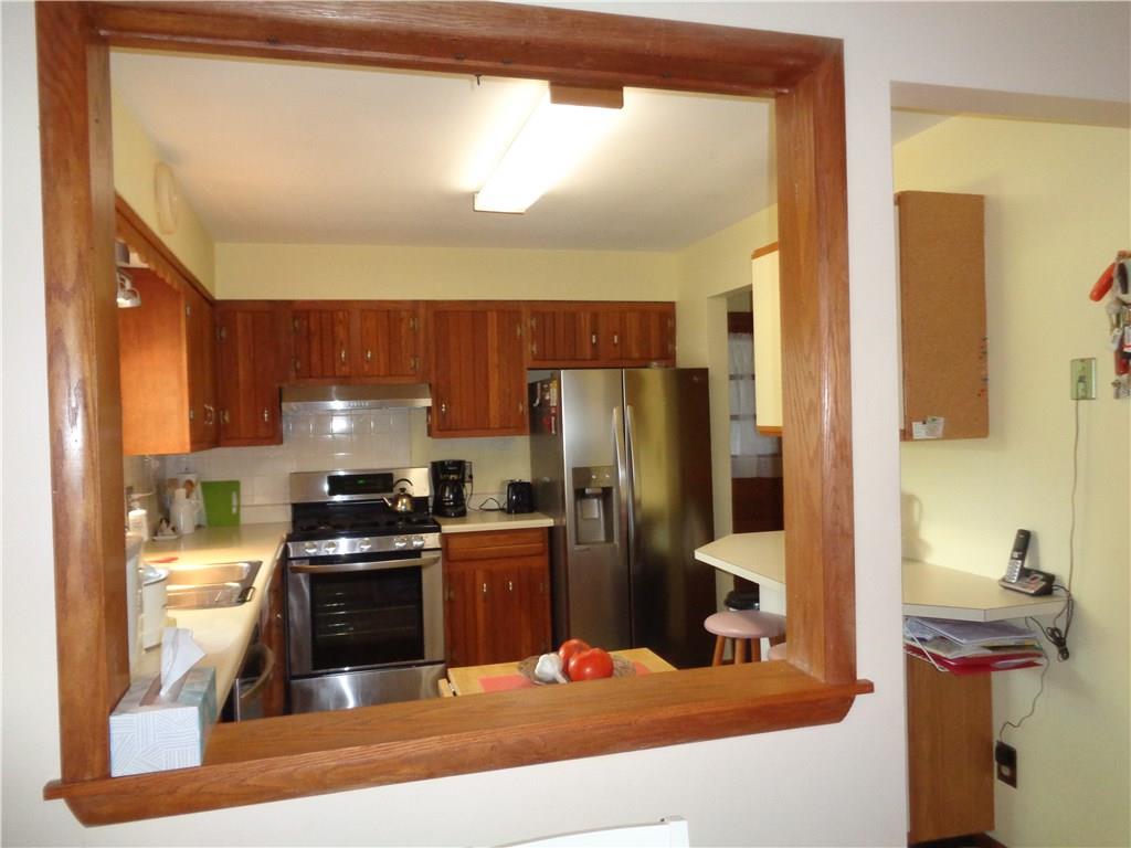 805 South Keel Ridge Road Hermitage, PA 16148 - Photo 6 of 20