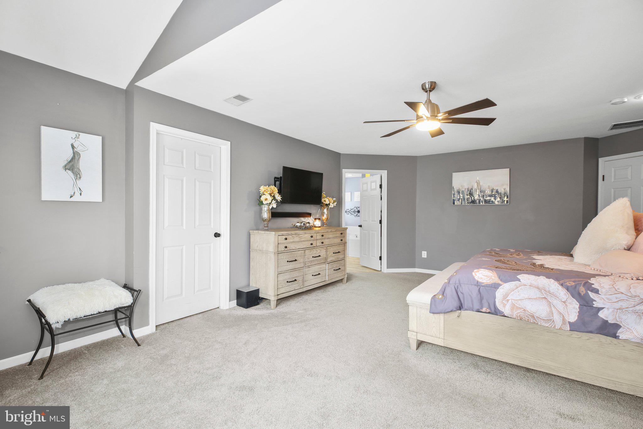 5233 Windbreak Drive Fredericksburg, VA 22407 - Photo 29 of 53 Primary Bedroom