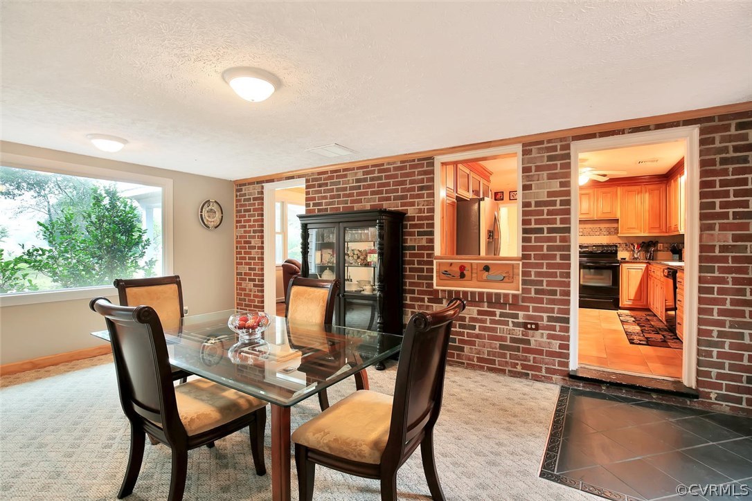 1601 Point Of Rocks Road Chester, VA 23836 - Photo 5 of 20 22 x 14 Dining Room