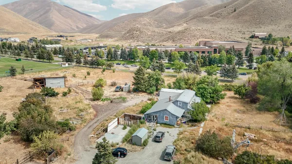 $2,095,000 | 851 Foxmoor Drive, Hailey, ID 83333