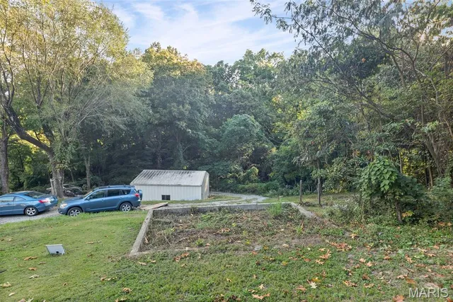 $200,000 | 318 Union Hill Road, Fairview Heights, IL 62208