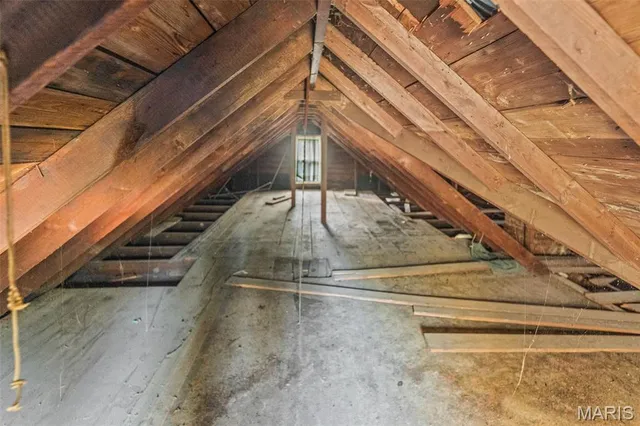 $195,000 | 318 Union Hill Road, Fairview Heights, IL 62208