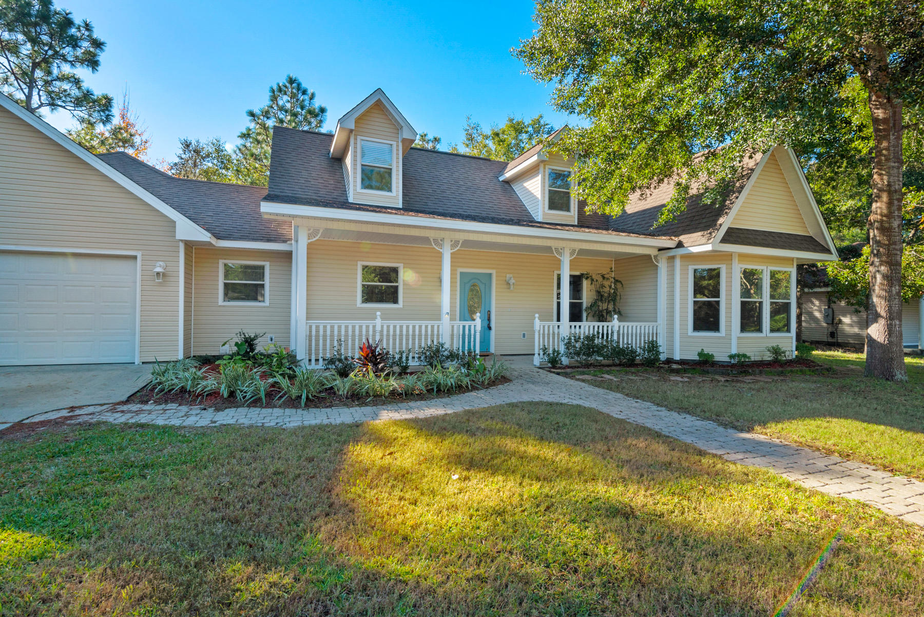 149 West Wild Briar Road Miramar Beach, FL 32550 - Photo 4 of 58 Welcoming