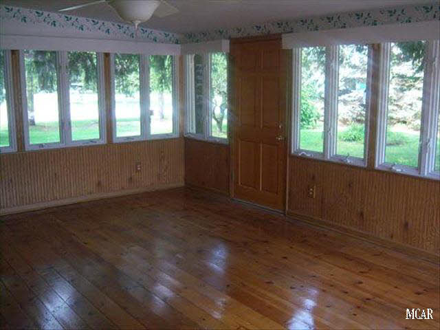 3512 Blue Bush Road Monroe, MI 48162 - Photo 7 of 20 Beautiful Sunroom