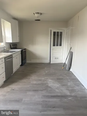 $2,225 | 331 Hanson Avenue, Fredericksburg, VA 22401